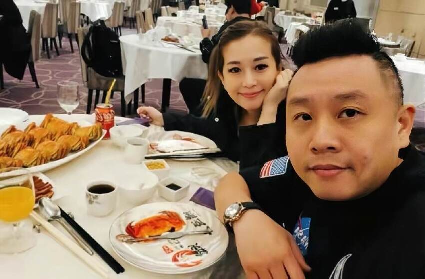 香港過氣艷星突然曬床照，收大量騷擾簡訊，找不到工作經濟困難