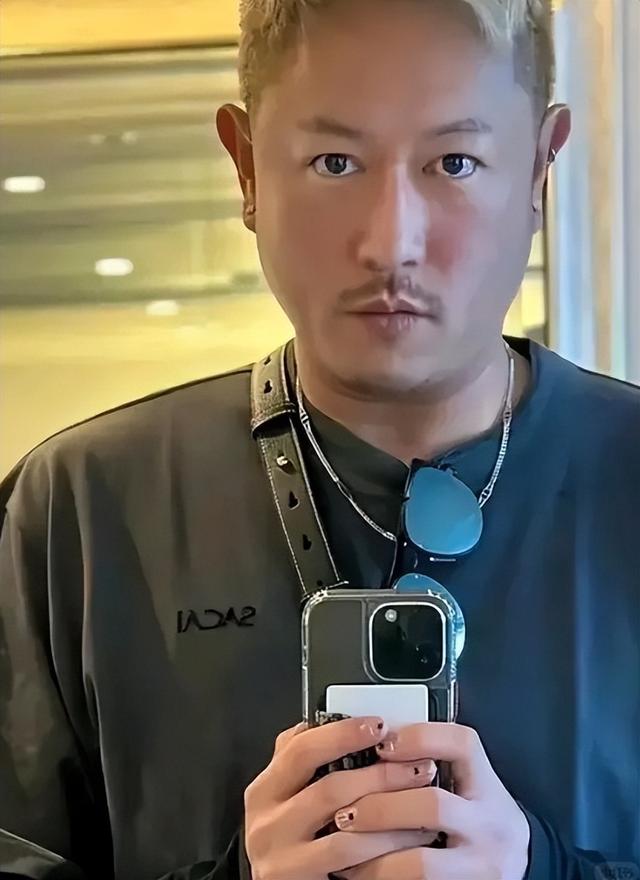 46歲陳鍵鋒宣布轉行做廚師，命運多舛，退圈5年創業屢次失敗