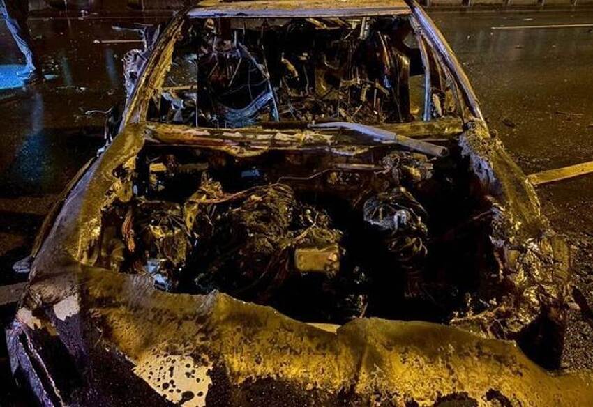 消失了整整25年的「國光號客運」，突然沖出舊隧道，撬開車門後，全場瞬間頭皮發麻！