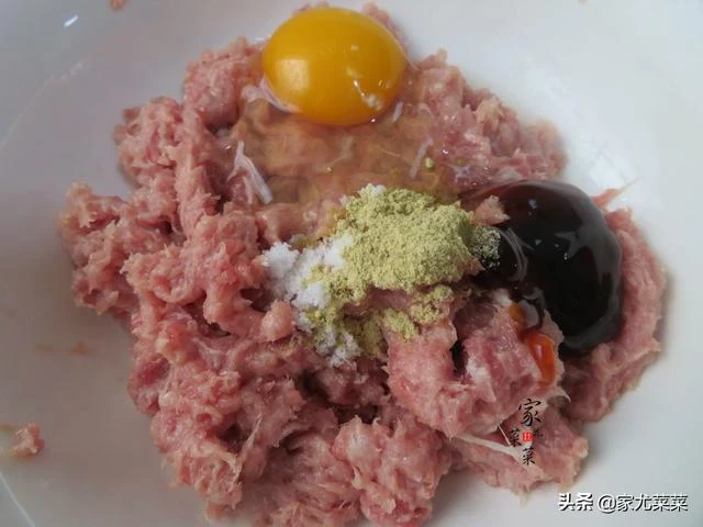 調餃子餡時，牢記加入這1樣東西，不管什麼餡的餃子都好吃不膩