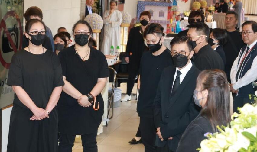 施明靈堂鬧劇！李泳漢得意微笑完勝離場 ，81 歲鼎爺心力交瘁瘦脫相