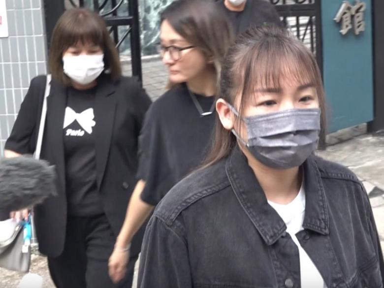 施明靈堂鬧劇！李泳漢得意微笑完勝離場 ，81 歲鼎爺心力交瘁瘦脫相