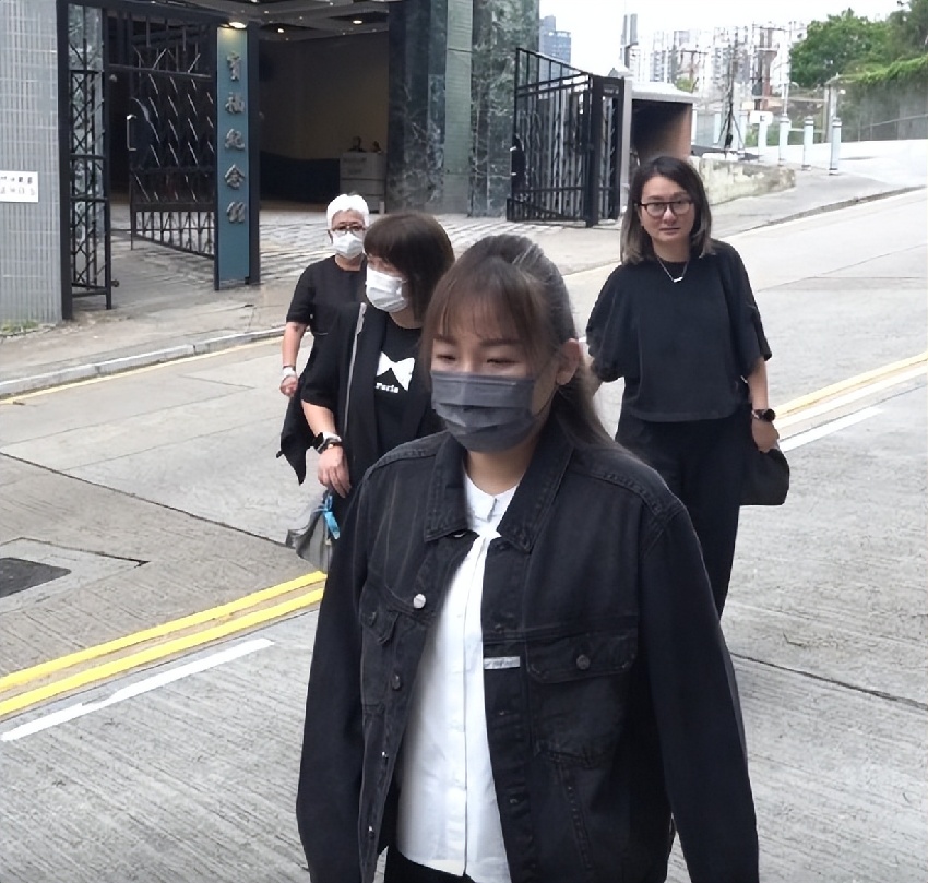 施明靈堂鬧劇！李泳漢得意微笑完勝離場 ，81 歲鼎爺心力交瘁瘦脫相