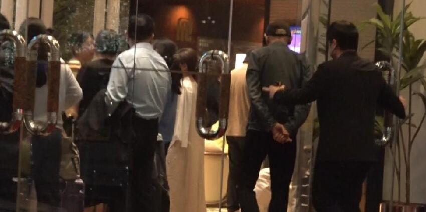 施明靈堂鬧劇！李泳漢得意微笑完勝離場 ，81 歲鼎爺心力交瘁瘦脫相