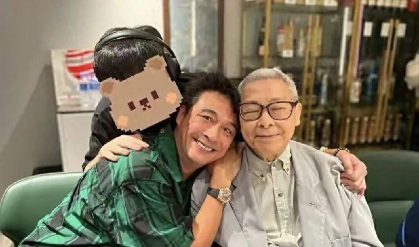 近況罕見曝光！91歲TVB知名老戲骨現身活動靠拐杖行走，曾是舞者享譽國際