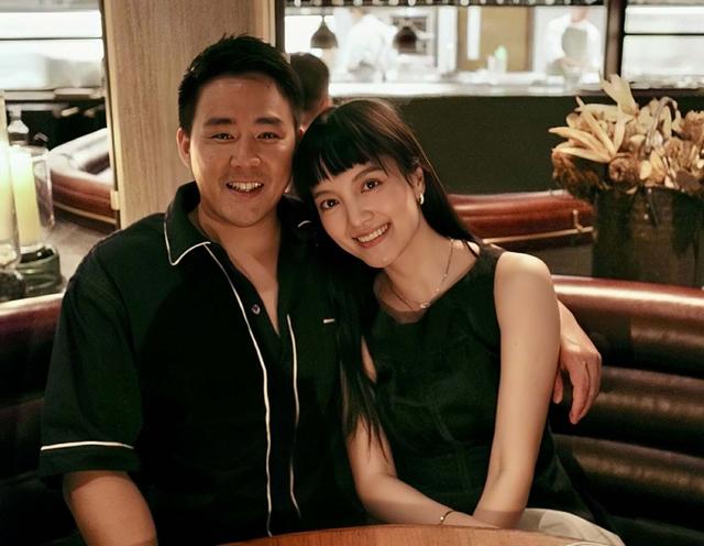 恭喜！香港人氣女星曬照慶祝結婚7周年，嫁入豪門連生三個女兒