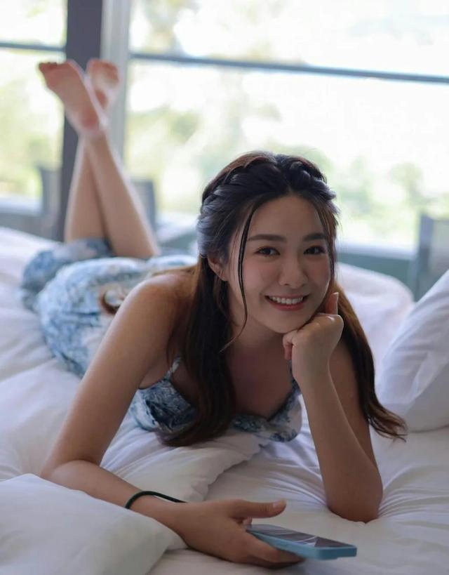 TVB女星離巢后亮相HOYTV，稱收到很多工作邀請，想嘗試挑戰舞台劇