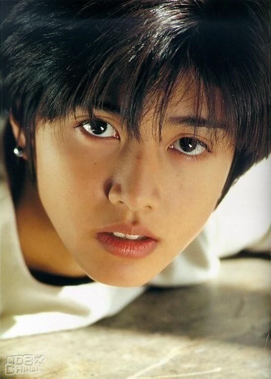 曾是全國的夢中情人!絕美女星「為愛引退卻被家暴」 49歲「氣質美貌正翻」現任男友身分驚人