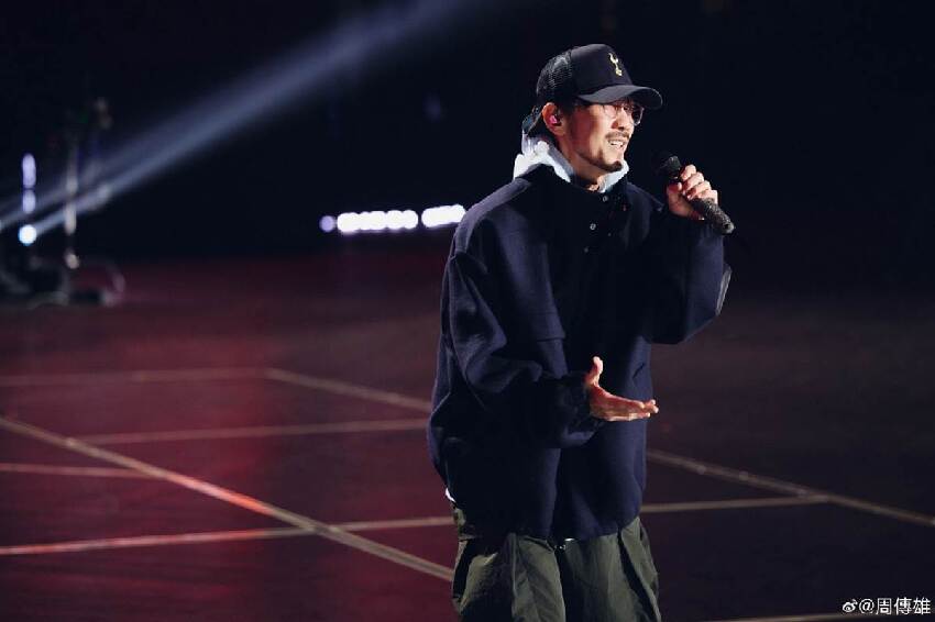 生病暴瘦剩49公斤！56歲情歌王子「手只剩骨頭」捨棄全部唯一渴求「我活下來就好了」