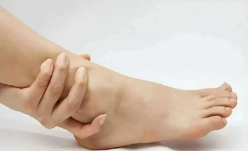 肺部有癌,雙腳先知?若同時出現4個現象,或癌症已經到了中晚期了,不可不知哦!