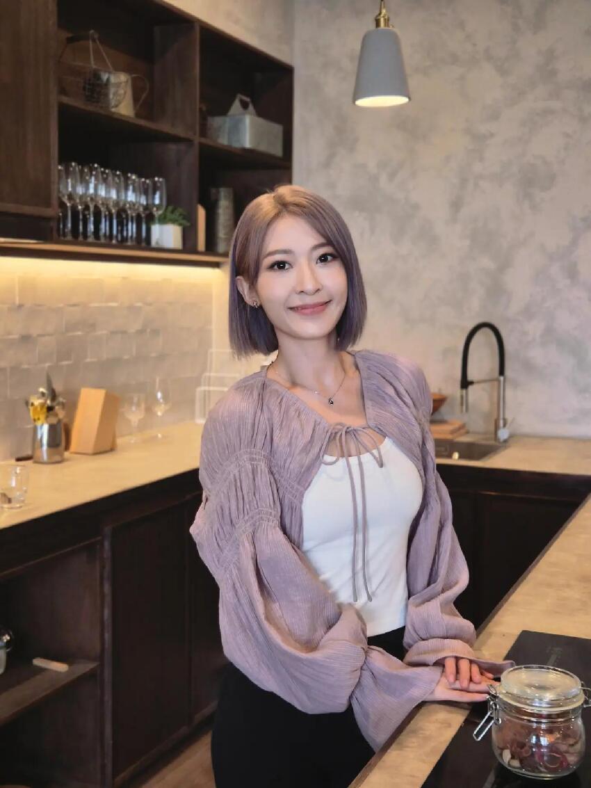 34歲功夫女星效力16年宣布離巢,一句話形容TVB心灰意冷,網友:浪費了你