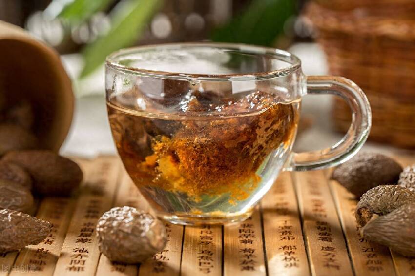 肝不好的人，手腳會有5種表現，若一個不佔，恭喜你，肝臟很健康！