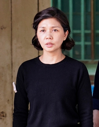 最美國民媽媽，於子育敬業為戲扮老再翻紅，卸下老妝51歲臉蛋如少女神逆齡：倒追小20歲鮮肉