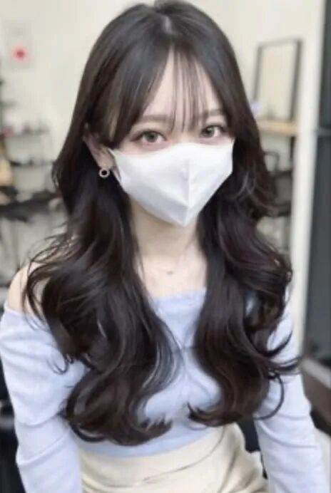 錢比命貴？地震中逃出來的日本女孩，因上司一句話折返回去，5分鐘后她被炸得只剩DNA……