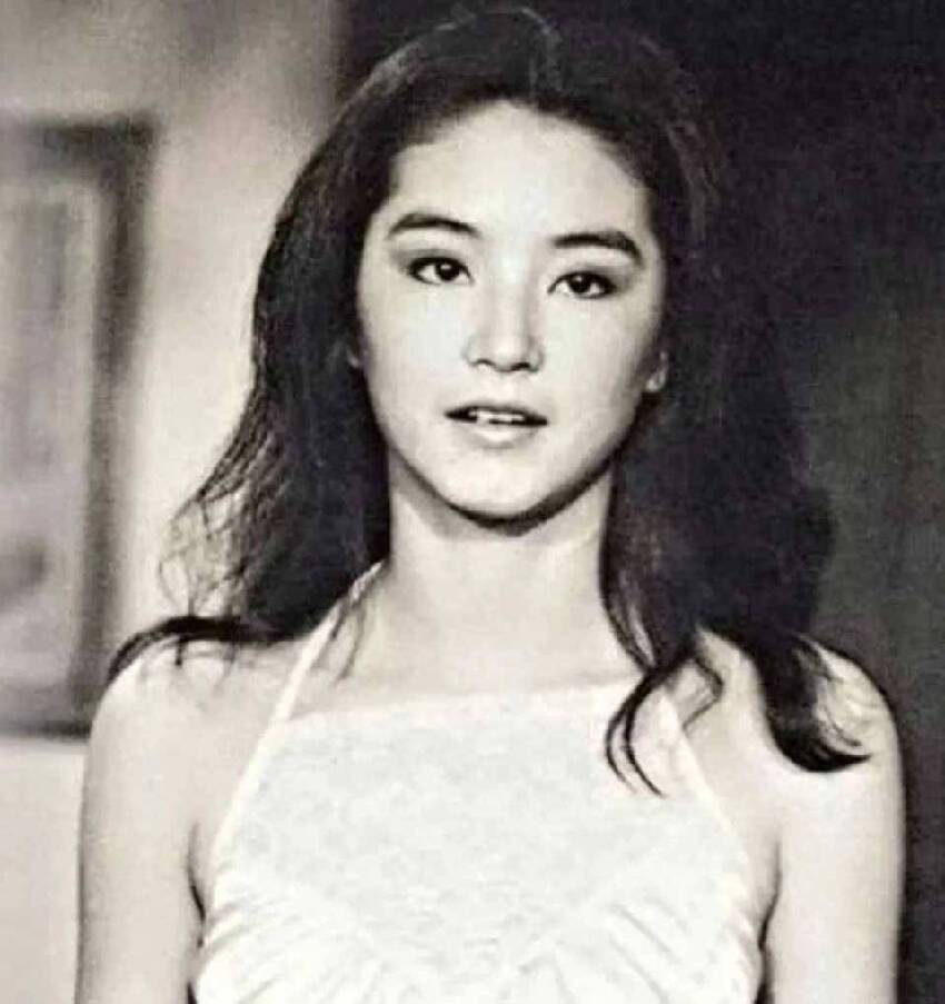 林青霞年輕時究竟有多漂亮？看完這5張照片，將讓你沉醉於她的美