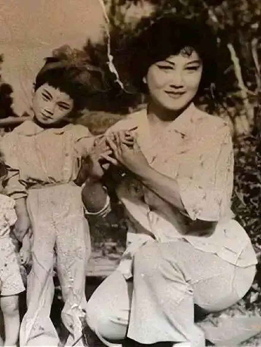 為了一個謊言！46歲資深女星「突然猝死家中」　13年後男友現身「揭露當年真相」：是我害死的...