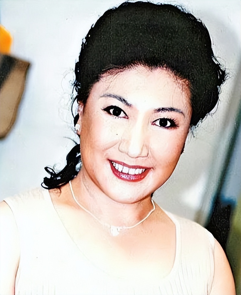 為了一個謊言！46歲資深女星「突然猝死家中」　13年後男友現身「揭露當年真相」：是我害死的...