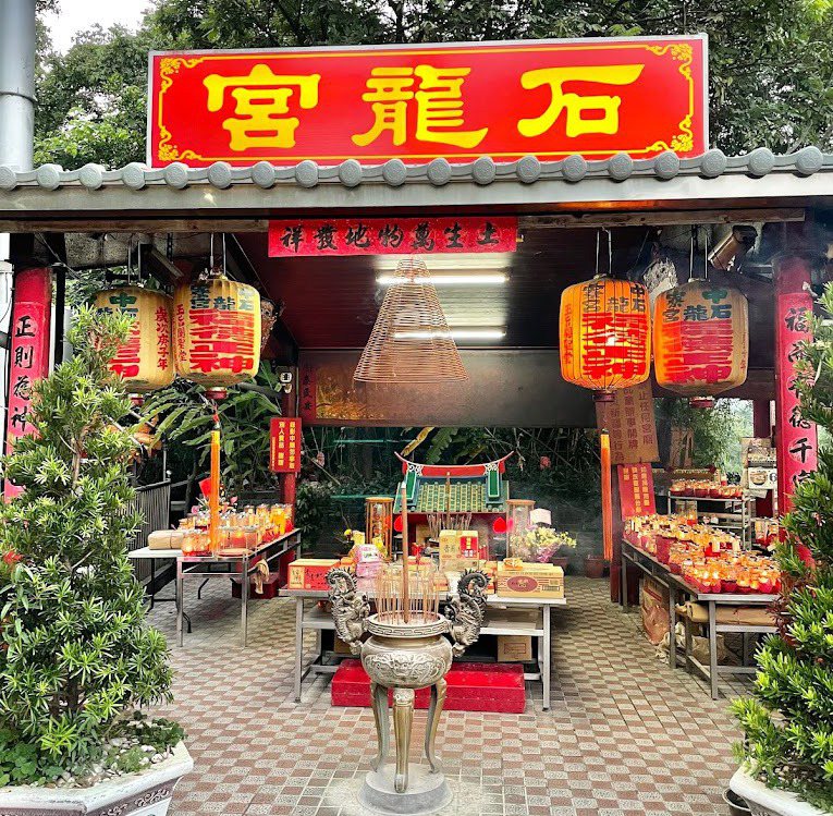 南投泡麵土地公大火!信徒吃到一半「驚險逃生」 廟方驚曝「神像出現神蹟」:太不可思議