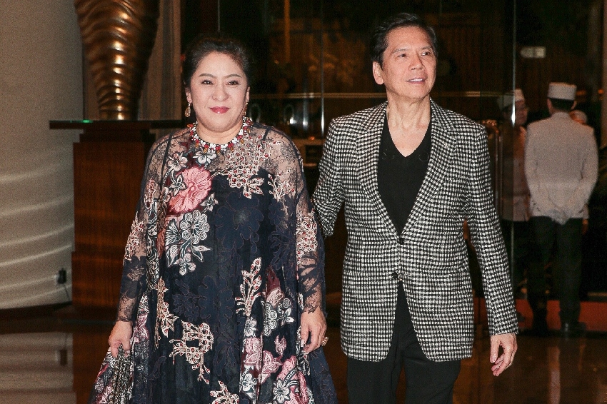 向太稱被向佑虧光幾百萬，控訴兒子心態扭曲，躺平等繼承百億家產