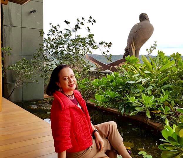 她是亞洲一代天后！最紅時「嫁相戀七年富商」孰料「幫還上億債務」最後離婚骨肉分離