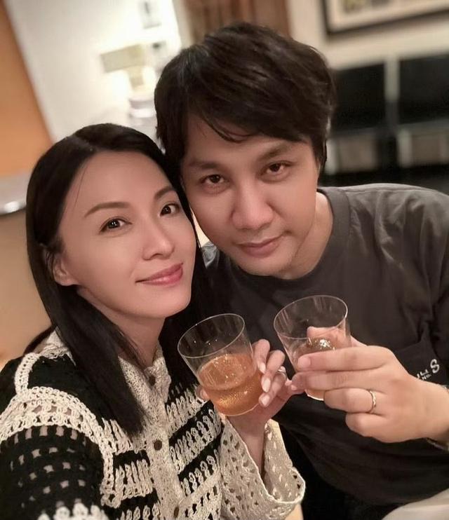 喜迎結婚兩周年！TVB實力花旦曬與老公親密合照，男方黑眼圈吸睛