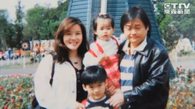 王世堅老婆好美！愧疚當年婚外情「讓太太委屈」用一生彌補 曝光「30年前合照」網：是仙女