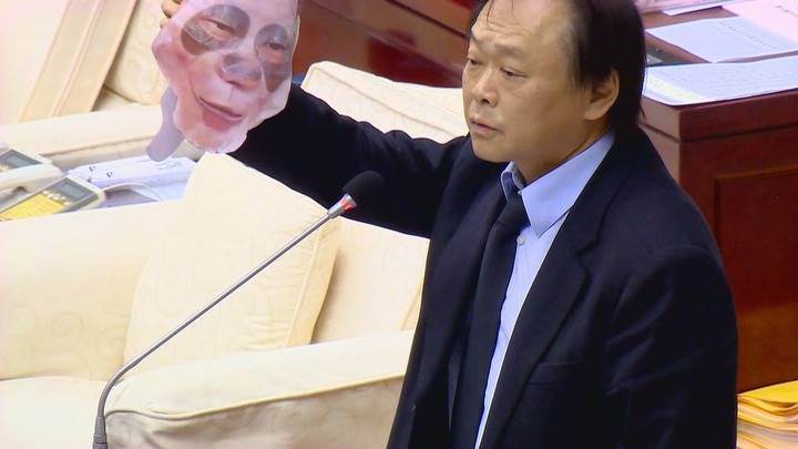 王世堅老婆好美！愧疚當年婚外情「讓太太委屈」用一生彌補 曝光「30年前合照」網：是仙女