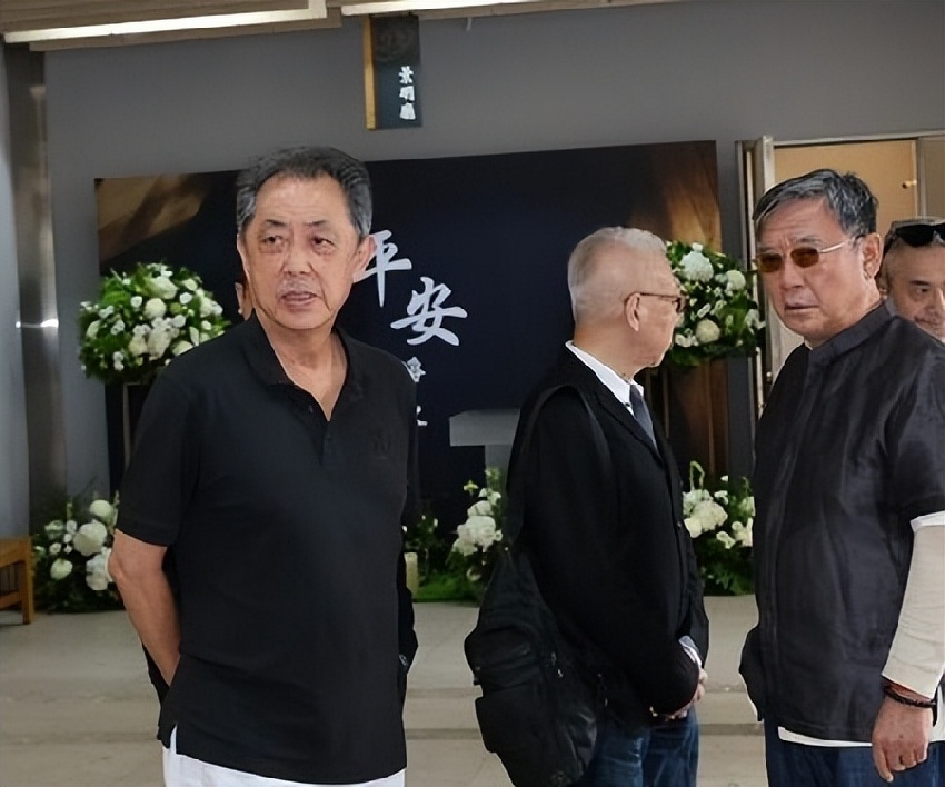 台灣影壇大佬去世，91名警員在靈堂駐守，李立群陳楚河等眾星現身