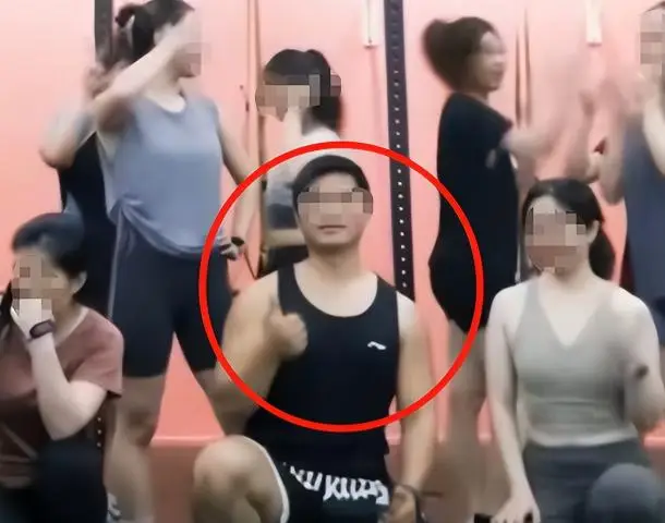 妻子出軌健身教練！老公捉姦逼問「為何親我老婆」　「小王正臉照曝光 」網全憤怒