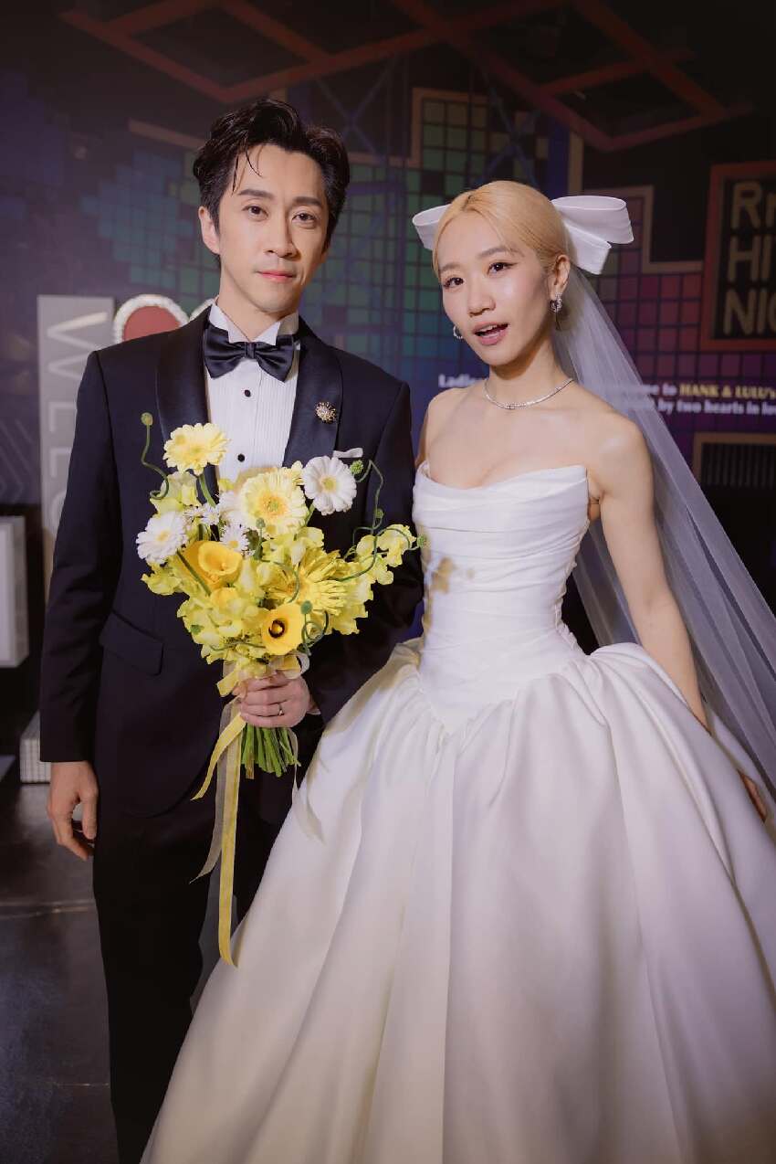 去年才剛新婚！35歲Lulu「驚傳入院開刀」　陳漢典全程守候