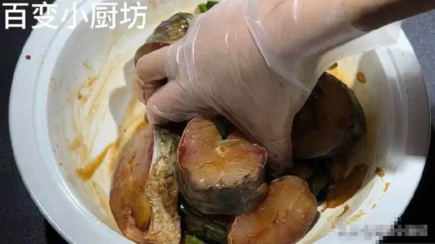 炸魚塊，到底用澱粉還是麵粉，教你正確做法，外酥里嫩涼了不回軟