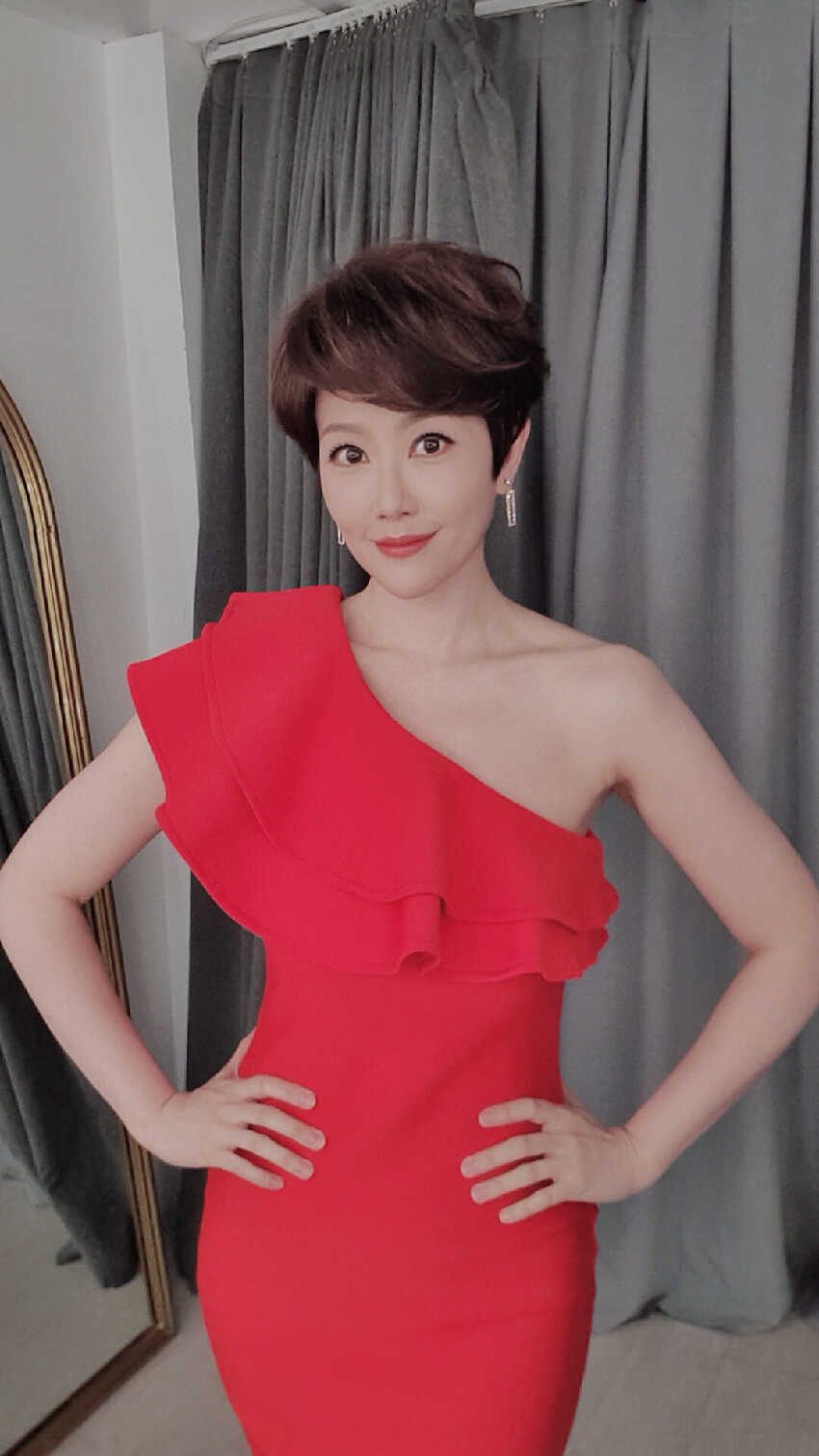 寇乃馨知道嗎？路人撞見「黃國倫帶小三」　黃國倫不避嫌竟回：「我有2個老婆...」