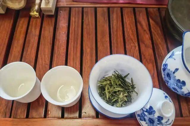 上了年紀一點茶不能喝？告誡：若不想進醫院，這幾種茶最好不要喝