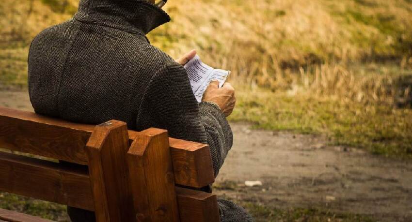 「不開冷氣、不外食」存出1300萬！67歲男退休後卻「崩潰後悔」