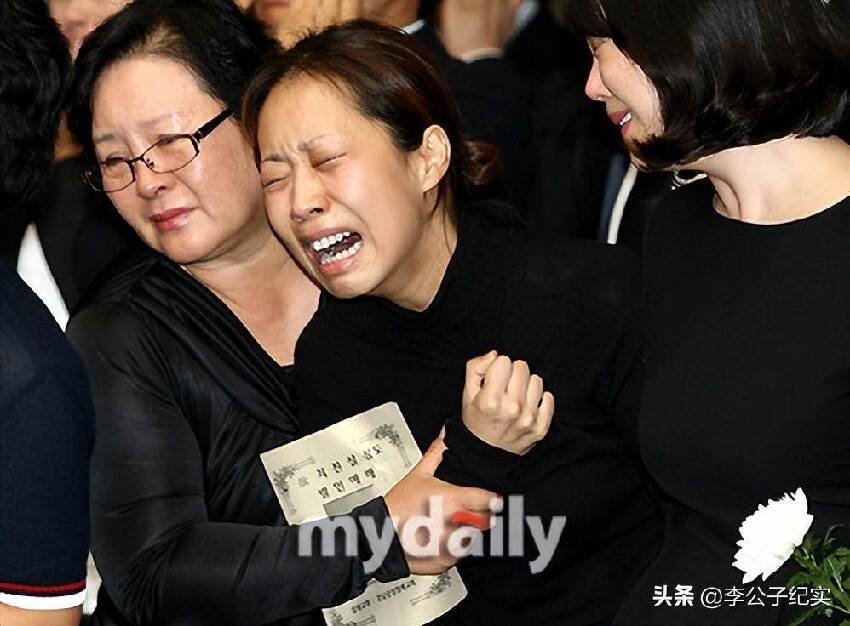 一家3口相繼輕**生！被稱為天后的她「孕期被丈夫家包」 39歲死後連骨灰都被偷走
