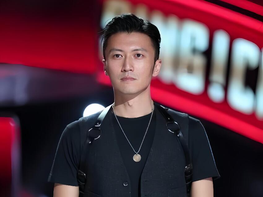 Coco死不悔改，解封后又開始爆料！謝賢解衣供她取暖，還借花獻佛