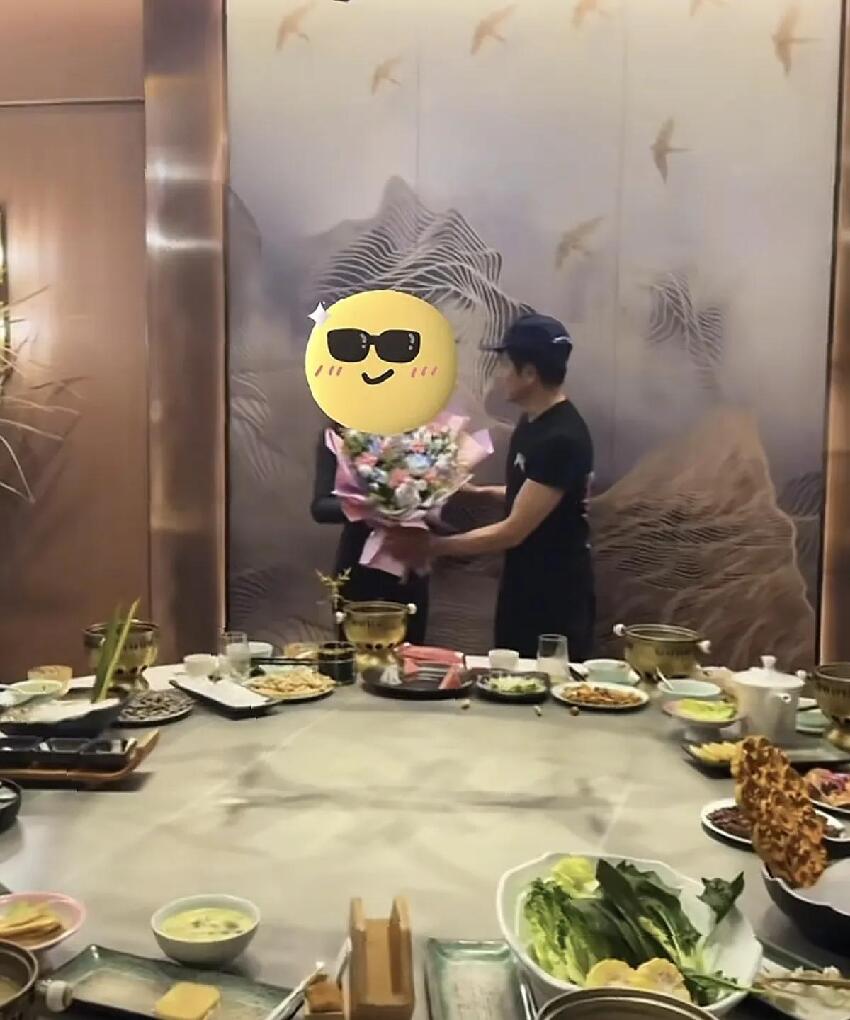 郭富城帶小姨子現身上海!兩人投資地皮細節曝光,小姨子好漂亮
