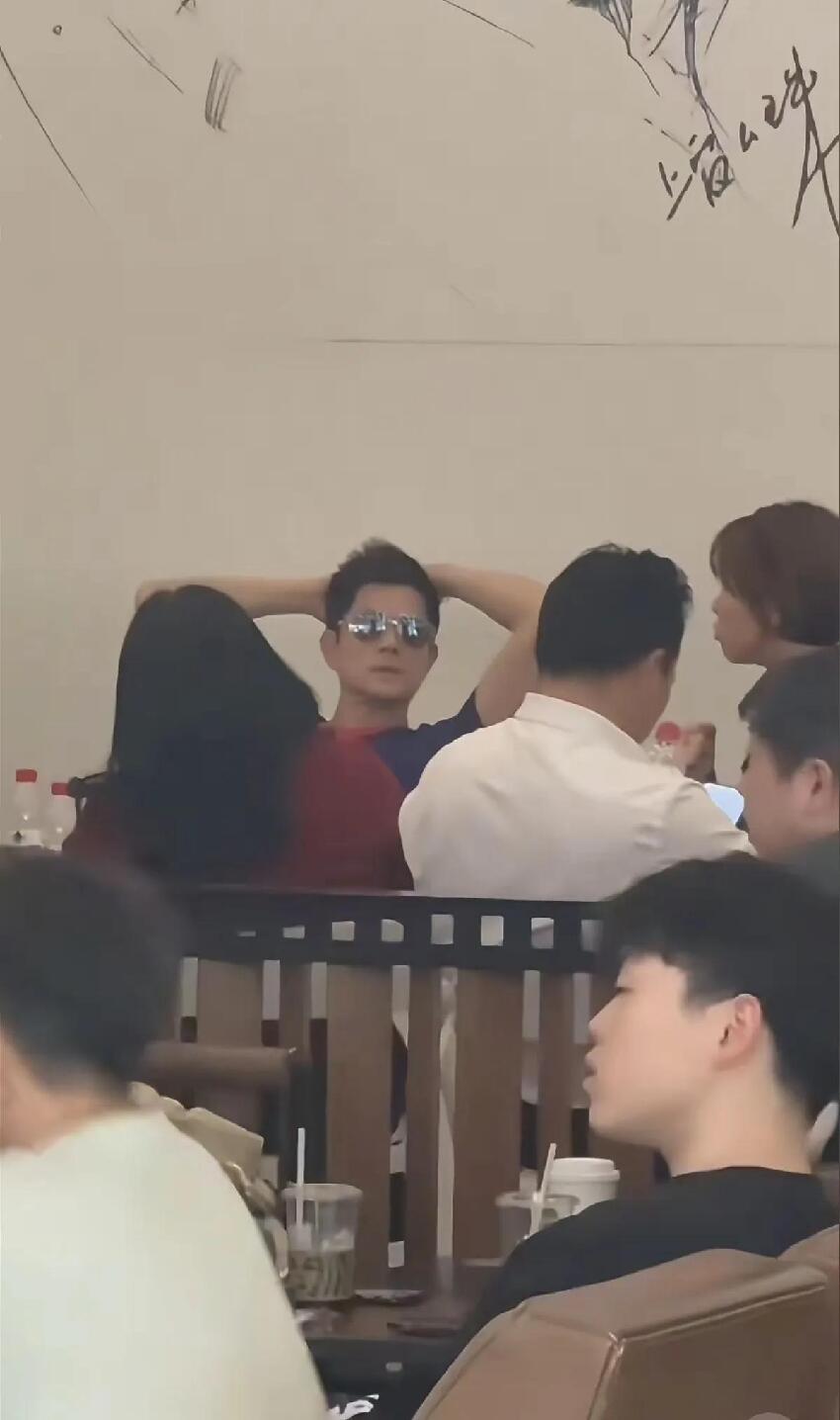郭富城帶小姨子現身上海!兩人投資地皮細節曝光,小姨子好漂亮