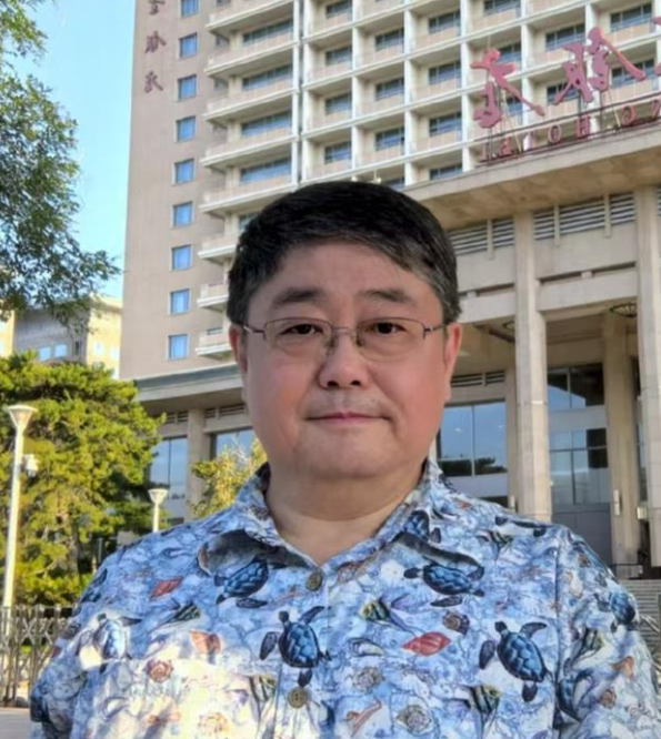 大讚中共解放台灣！台灣高官「恐遭砍光退休金」　緊急回台灣「89字發聲了」