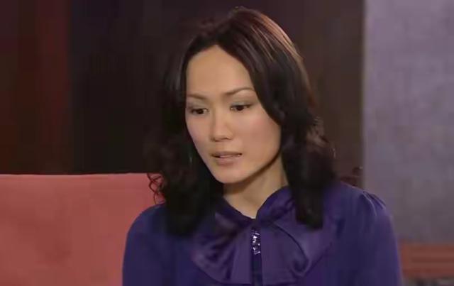 TVB女星自曝21年前屈辱：男星飯桌把手伸進她褲子里事後尾隨強吻