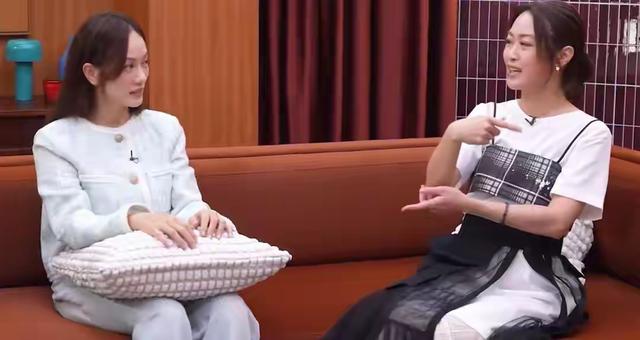 TVB女星自曝21年前屈辱：男星飯桌把手伸進她褲子里事後尾隨強吻