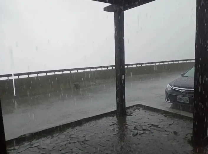 紫爆大雨來了!超狂鋒面炸台「南北都逃不過」 預測曝「4天雨勢最猛烈」