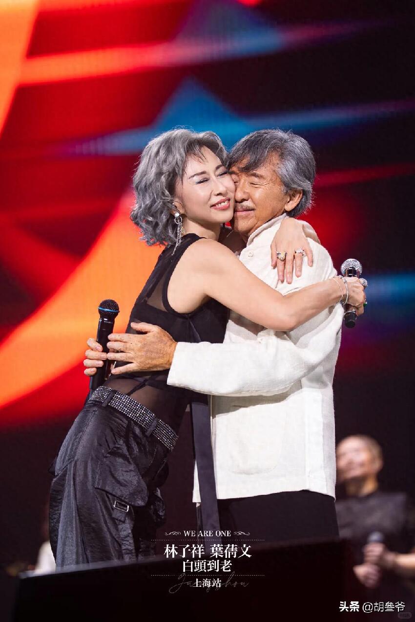 65歲葉倩文64歲楊紫瓊同框，一個緊緻一個褶多，骨相皮相區別明顯