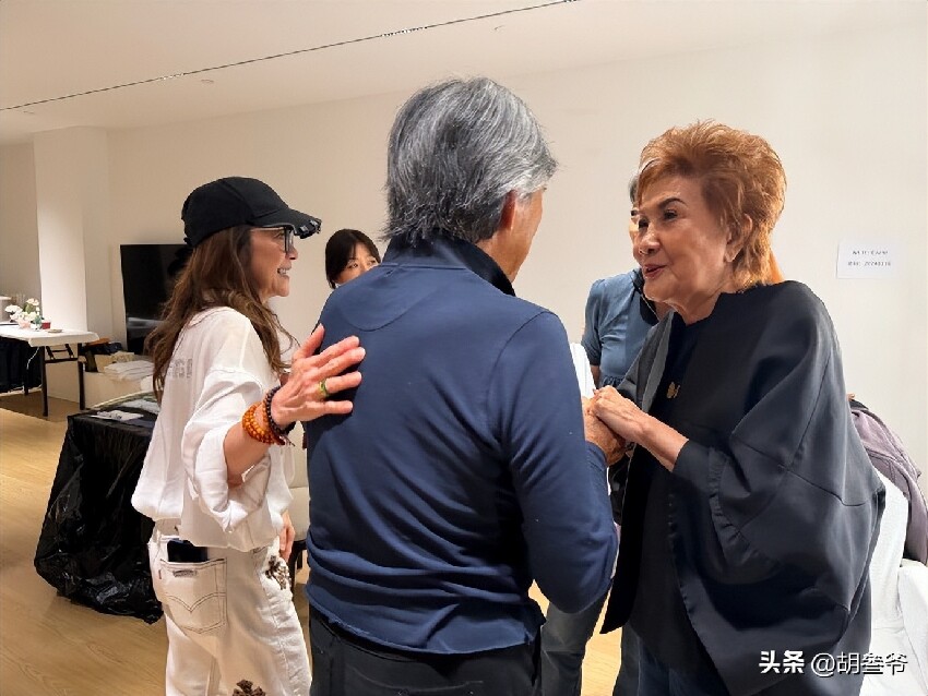 65歲葉倩文64歲楊紫瓊同框，一個緊緻一個褶多，骨相皮相區別明顯