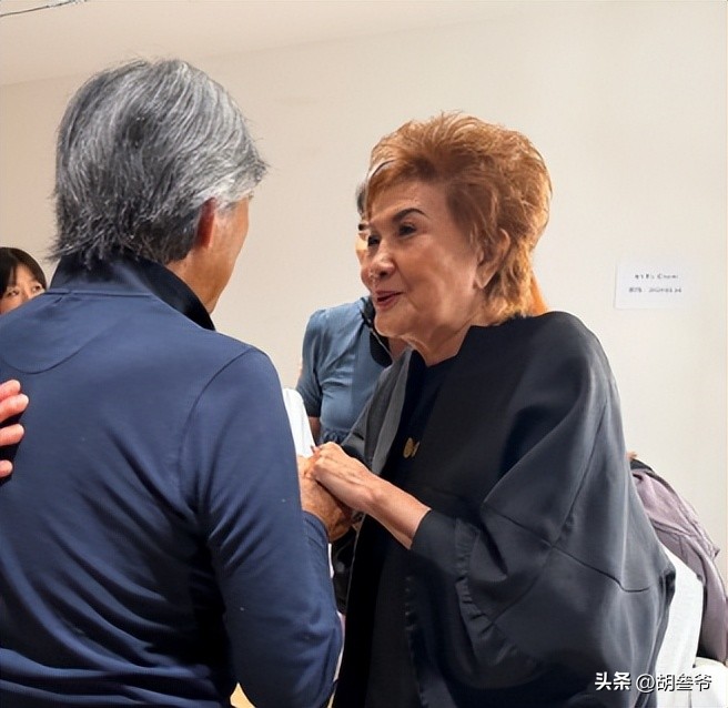 65歲葉倩文64歲楊紫瓊同框，一個緊緻一個褶多，骨相皮相區別明顯