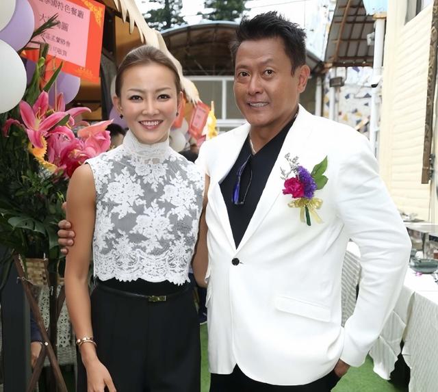 香港知名男星前妻整容成癮，低調改名轉運，賣保險年薪超500萬