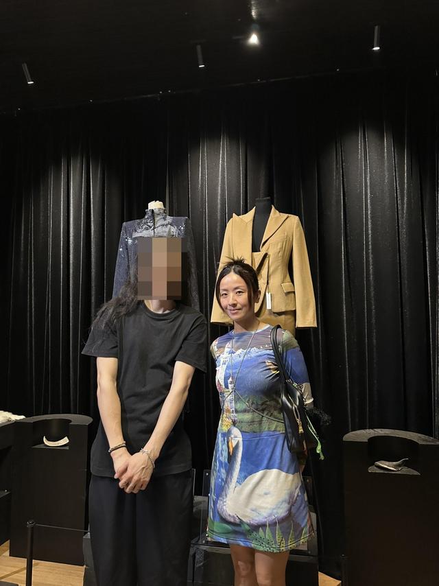 陳奕迅老婆大病初癒赴上海掃貨！女兒陳康堤當攝影師，顏值好驚艷