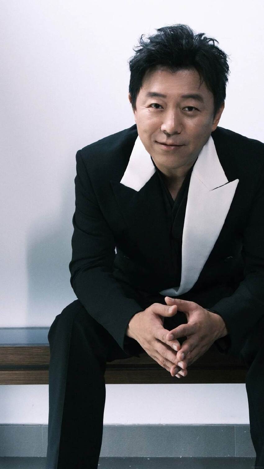 快訊／嚴重交通事故！52歲金馬影帝「驚傳緊急送醫」 戴氧氣罩續命「危險傷勢曝光」