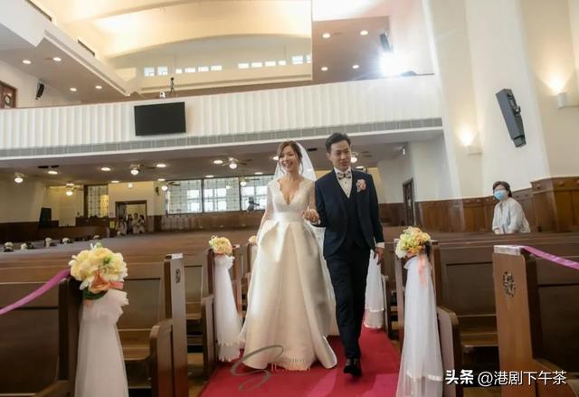 TVB小花疑宣布離巢！與圈外男友幸福結婚，卻經歷小產後今年離婚