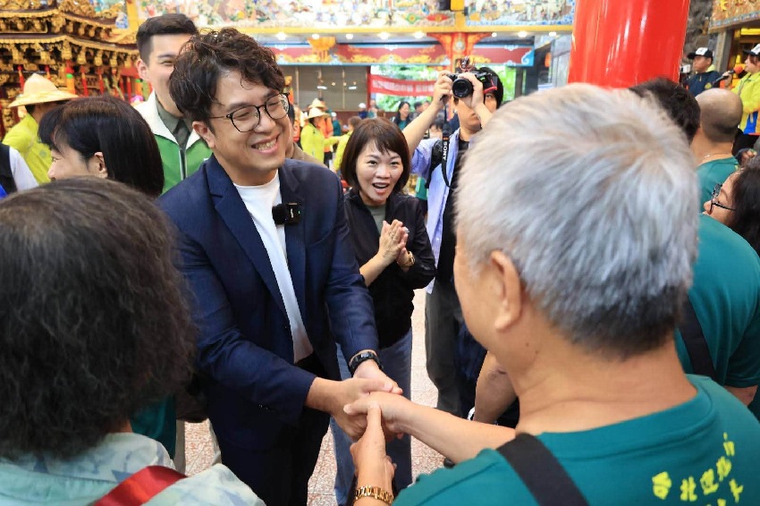 台北市長要選誰？2.5萬人表態「最新民調結果驚人」